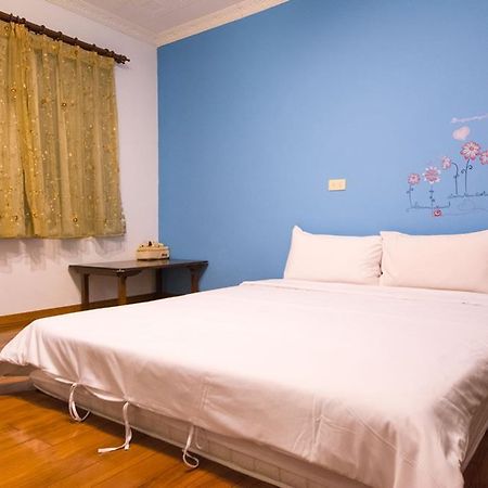 Bed and Breakfast Dog House Taitung Экстерьер фото