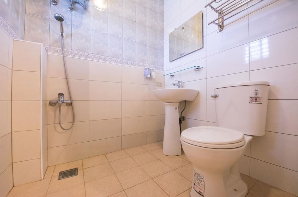 Bed and Breakfast Dog House Taitung Экстерьер фото